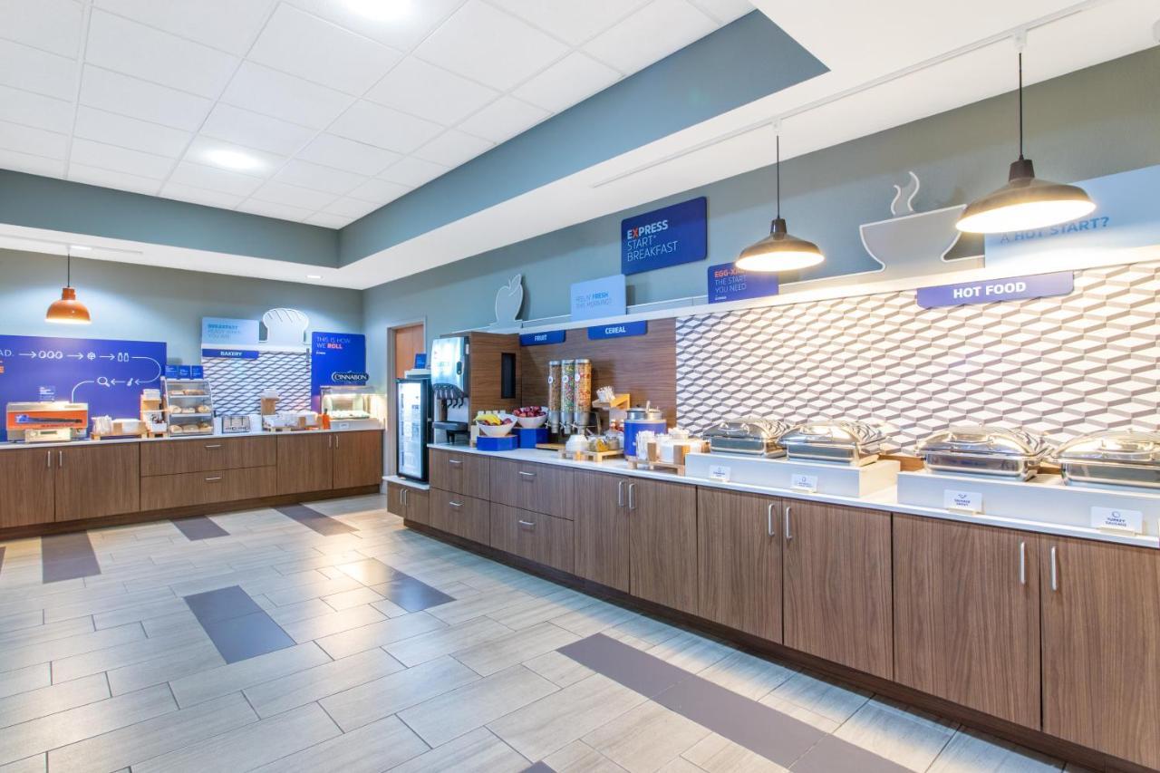 Express - Ocala By Ihg Hotel 2*